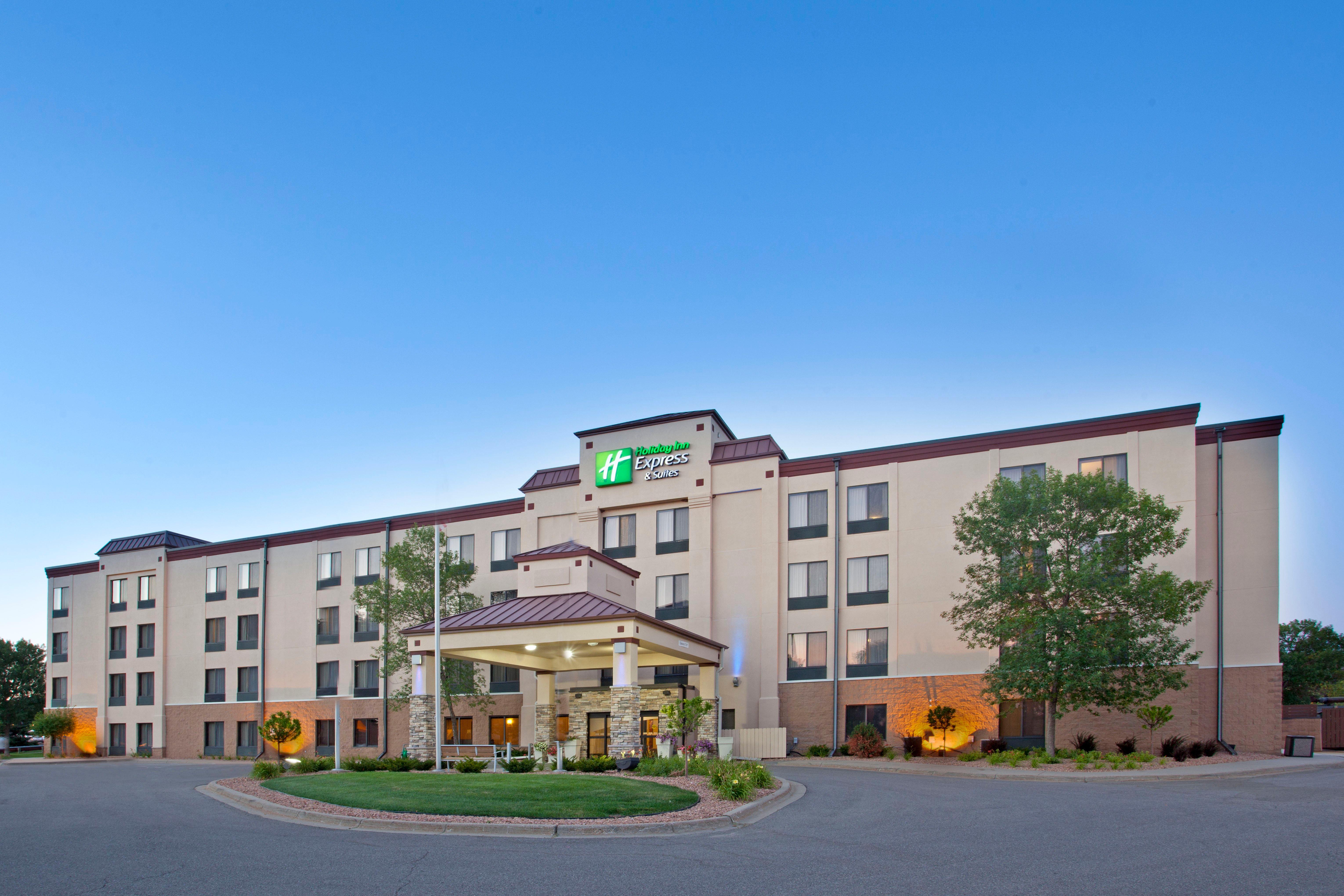 Holiday Inn Express Hotel & Suites Minneapolis - Minnetonka, An Ihg Hotel Ngoại thất bức ảnh